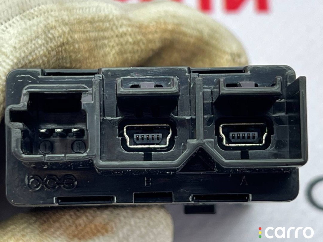 разъем AUX / USB Honda Prologue 1 поколение 2024-2026, 13561801, фото 7