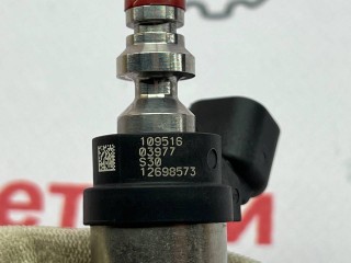 форсунка топливная, ориг. номер 12698573, Chevrolet TrailBlazer 3 2019-2023