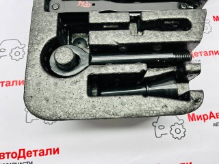 домкрат, ориг. номер 42521455, Buick Encore GX  [рестайлинг] 2023-2026