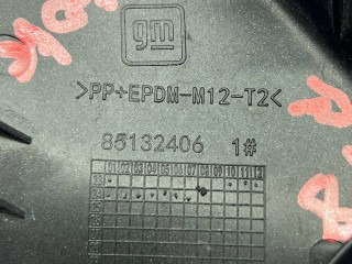 Заглушка (решетка) в бампер задний, ориг. номер 85132406, Chevrolet Equinox EV 1 поколение 2024-2026