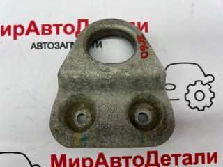 кронштейн (крепление) радиатора, ориг. номер GST11, Buick Envista 1 поколение 2022-2026