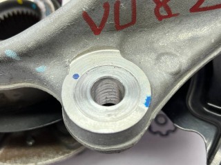 кулак передний левый, ориг. номер 13535653, 85080675, Chevrolet Equinox EV 1 поколение 2024-2026