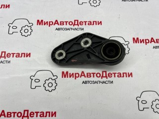 кронштейн глушителя, ориг. номер 84205378, Chevrolet Equinox 3 поколение 2017-2021