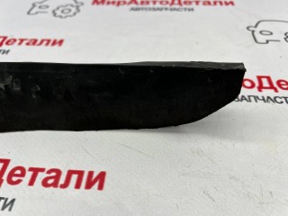 брызговик передний правый, ориг. номер 84214197, Chevrolet Equinox 3 поколение 2017-2021