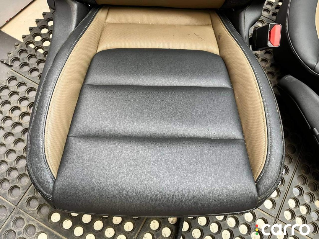 комплект сидений (салон) Chevrolet TrailBlazer 3 поколение 2019-2023, левый руль, фото 4