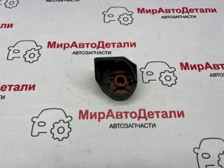 кронштейн глушителя, ориг. номер 42708943, Chevrolet TrailBlazer 3 поколение 2019-2023