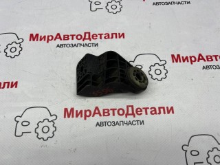 кронштейн (крепление) радиатора, ориг. номер 84164532, Chevrolet Equinox 3 поколение 2017-2021