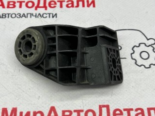 кронштейн (крепление) радиатора, ориг. номер 84164532, GMC Terrain 2 поколение 2017-2021