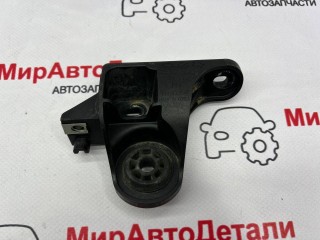 кронштейн (крепление) радиатора, ориг. номер 42562828, Chevrolet TrailBlazer 3 2019-2023