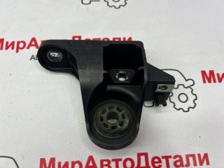 кронштейн (крепление) радиатора, ориг. номер 42562827, Chevrolet TrailBlazer 3 поколение 2019-2023