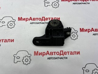 кронштейн (крепление) радиатора, ориг. номер 42562827, Chevrolet TrailBlazer 3 поколение 2019-2023