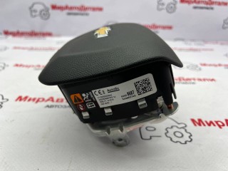подушка безопасности водителя, ориг. номер 60008687, Chevrolet TrailBlazer 3 2019-2023