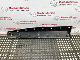 молдинг двери передней правой, ориг. номер 42811554, Chevrolet Trax 2 поколение 2023-2026