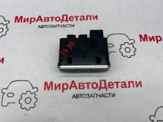 разъем AUX / USB, ориг. номер 01561247210, Alfa Romeo Stelvio 1 поколение 2016-2020
