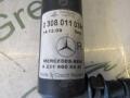 A2218600247 Форсунка омывателя фары Mercedes S W221 2007г. - фото №2