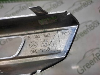 Рамка фары противотуманной левой, ориг. номер A1668850774, Mercedes ML W166 2011-2015