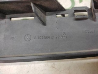 Решетка в бампер левая, ориг. номер A1668842122, Mercedes ML W166 2011-2015
