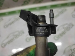 Форсунка топливная, ориг. номер A6420701187, Mercedes GL X166 2012-2016