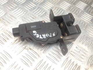 Замок багажника Kia Sorento 2002-2006