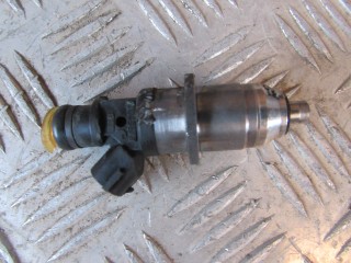 Форсунка топливная Mitsubishi Carisma(DA) 1999-2004