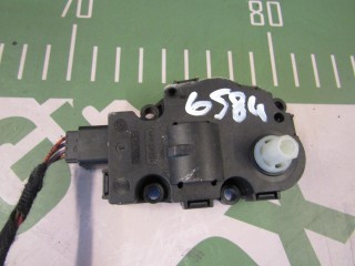 Моторчик заслонки печки Mercedes C W204 2007-2011