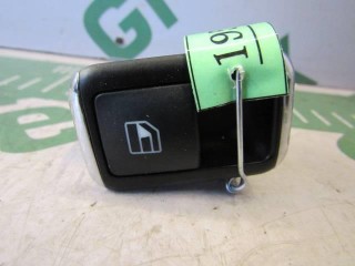 Кнопка стеклоподъемника Mercedes E C207 2009-2013