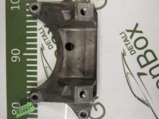 Кронштейн КПП Mercedes C W203 2004-2008