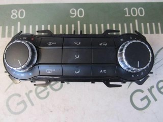Блок управления климатической установкой Mercedes GLA X156 2013-2017