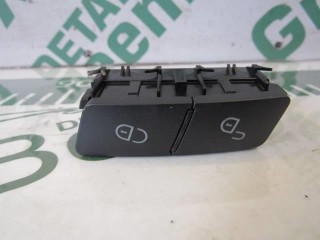 Кнопка центрального замка Mercedes GL X166 2012-2016