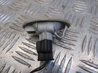 Повторитель передний правый, ориг. номер P2829, Mazda Mazda 3 (BK) 2003-2006