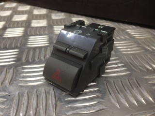 Кнопка аварийной сигнализации, ориг. номер 84332-06100, Toyota Camry V40