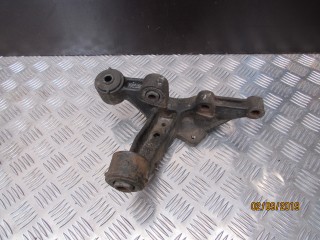 Цапфа задняя правая, ориг. номер 42313-06100, Toyota Camry V40