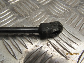 Амортизатор капота, ориг. номер 53440-06050-B, Toyota Camry V40