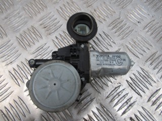 Моторчик стеклоподъемника, ориг. номер 85710-0K010, Toyota Camry V40