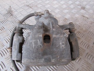 Суппорт передний правый, ориг. номер F016, Toyota Camry V40