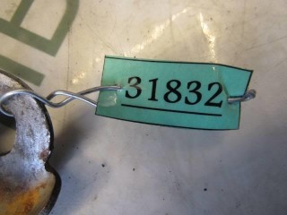 Педаль стояночного тормоза, Toyota Camry V40