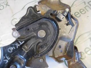 Педаль стояночного тормоза, Toyota Camry V40