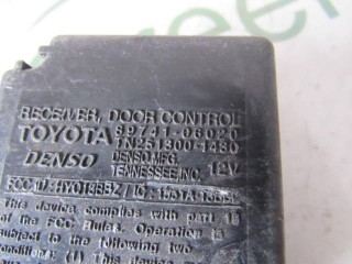 Блок управления центральным замком, ориг. номер 8974106020, Toyota Camry V40
