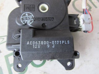 Моторчик привода заслонок отопителя, ориг. номер AE063800-0171PLS, Toyota Camry V40