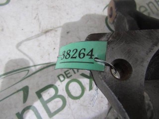 Цапфа задняя левая, ориг. номер 42314-06100, Toyota Camry V40