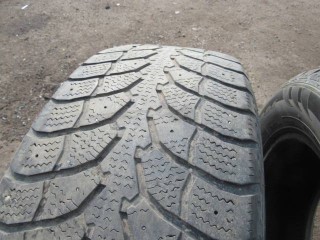 Шины к-кт, ориг. номер 23560R17, Mercedes R W251 2005-2007