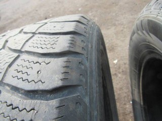 Шины к-кт, ориг. номер 23560R17, Mercedes R W251 2005-2007