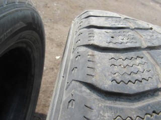 Шины к-кт, ориг. номер 23560R17, Mercedes R W251 2005-2007