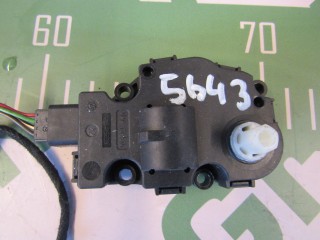 Моторчик заслонки печки, ориг. номер EFB330, Mercedes S W221 2005-2009