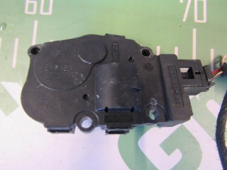 Моторчик заслонки печки, ориг. номер EFB330, Mercedes S W221 2005-2009