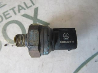 Датчик давления топлива, ориг. номер A0045421618, Mercedes Vito W639 2003-2010