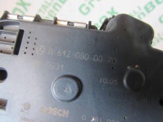 Заслонка дроссельная, ориг. номер A6420900070, Mercedes CLS W219 2004-2008