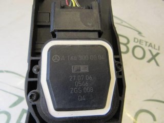 Педаль газа, ориг. номер A1643000004, Mercedes R W251 2005-2007