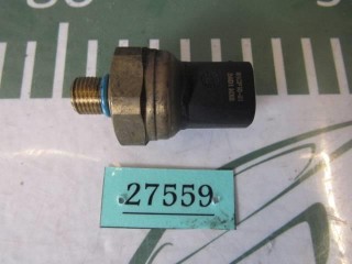 Датчик давления топлива, ориг. номер A0045421618, Mercedes ML W164 2008-2011
