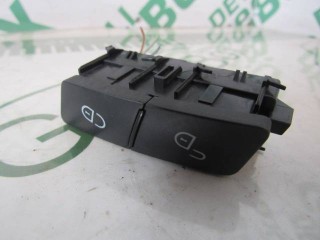 Кнопка центрального замка, ориг. номер A2048706310, Mercedes C W204 2007-2011